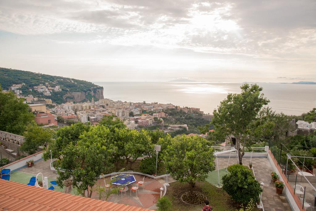 Garden On The Sea Bed & Breakfast Vico Equense Dış mekan fotoğraf